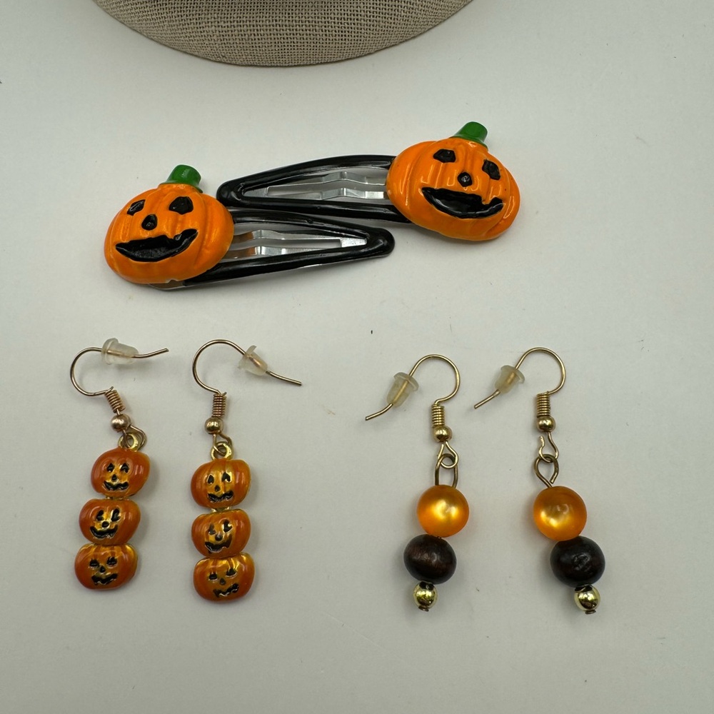 710-Two Halloween Costume Jewelry Hook Earrings And Hair Clips